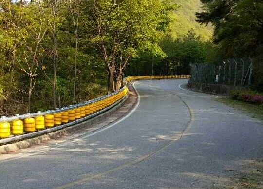 خرید زمان تولید ۱۰ تا ۱۵ روز، مانع ایمنی غلتکی، مانع سفارشی ایمنی، محافظت از پرسنل و تجهیزات در برابر برخورد online manufacture