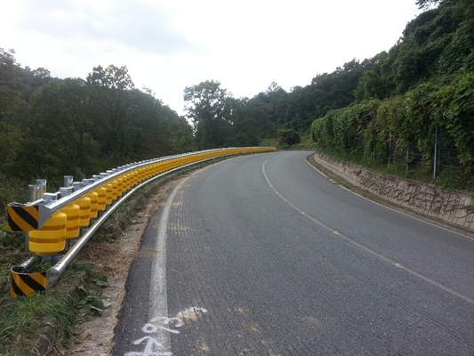 خرید High Corrosion Resistance PU Crash barrier machine for Traffic Protection System online manufacture
