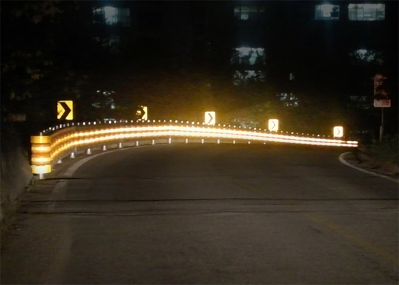 خرید Rolling Guardrail Barrier Q235 Hot Dip Galvanizing online manufacture