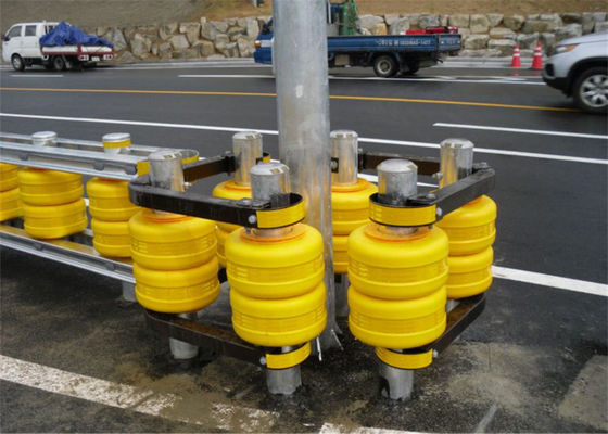 قیمت خوب 4 Meters Roller Crash Barrier 350mm Diameter 150 Kg Weight Engineered for Enhanced Safety in Traffic and Industrial Zones آنلاین