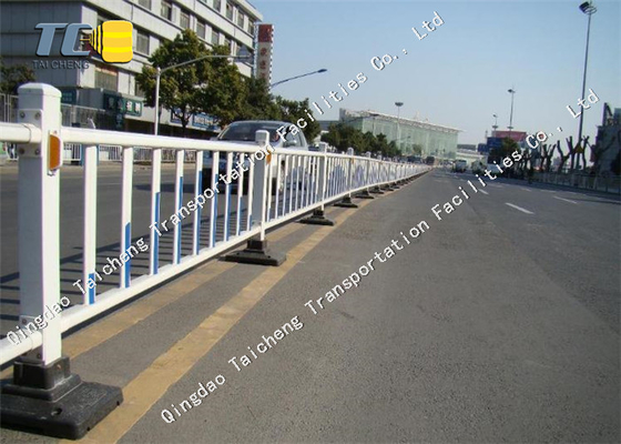 Good price درب بیرون وصل شده استیل پلاستیک حصار سفید بزرگراه شهری ساخت و ساز گالوانیزه آنلاین