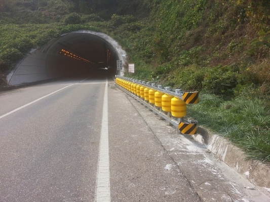 Good price 4 Meters Length Highway Roller Barrier for Mountain Roads Highly Recommended in Oman آنلاین